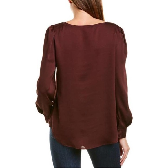 Vince Camuto Crossover Top - Picture 2 of 11